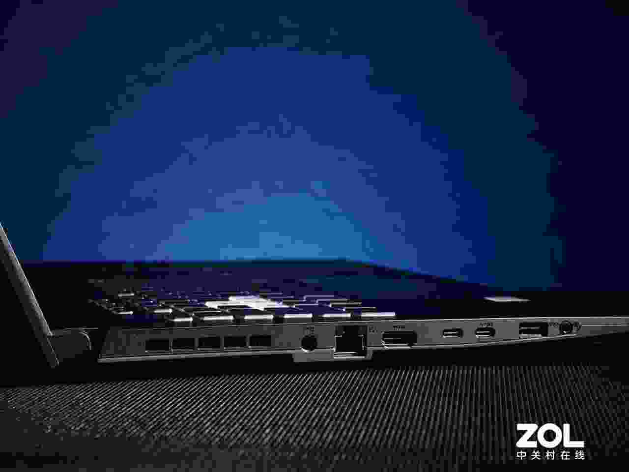 全屏qq秀素材(pr素材不是全屏)