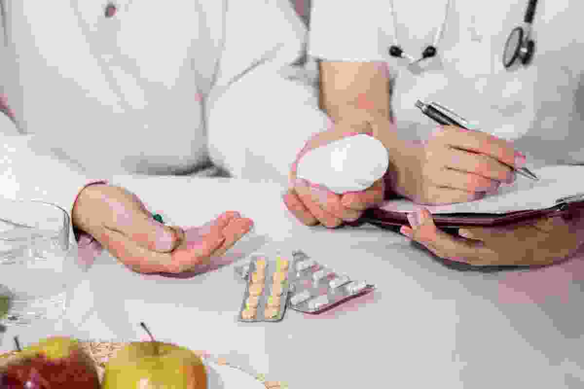 脚扭伤冷敷多久(脚踝扭伤了冷敷多久)