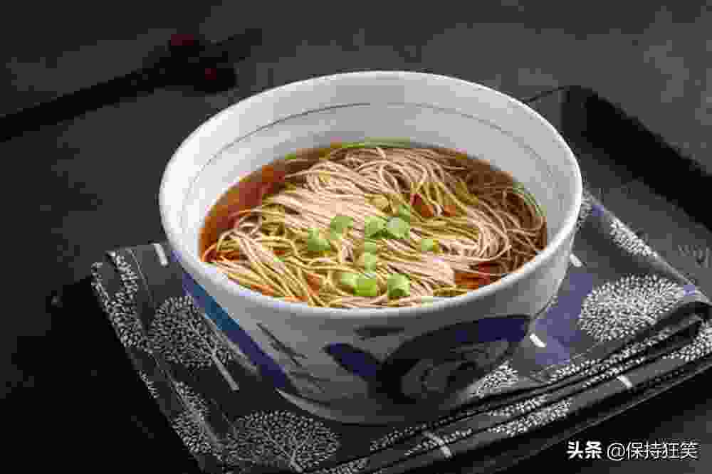 上海小吃排名前十,上海十大名小吃有哪些？