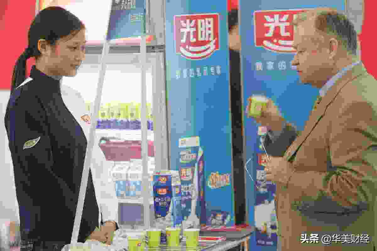 光明乳业老厂长(益民食品厂老厂长是谁)