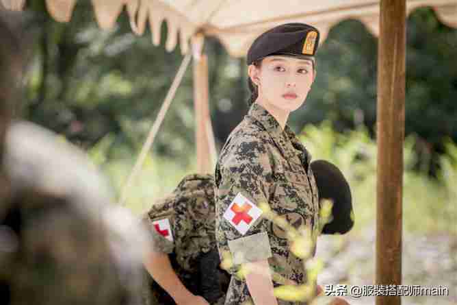 金智媛整容前后(金智媛的眼睛怎么了)