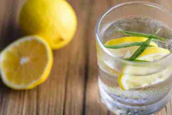 孕妇吃哪些水果对胎儿发育好(孕妇必吃的12种水果) 孕妇吃哪些水果对胎儿发育好(孕妇必吃的12种水果)