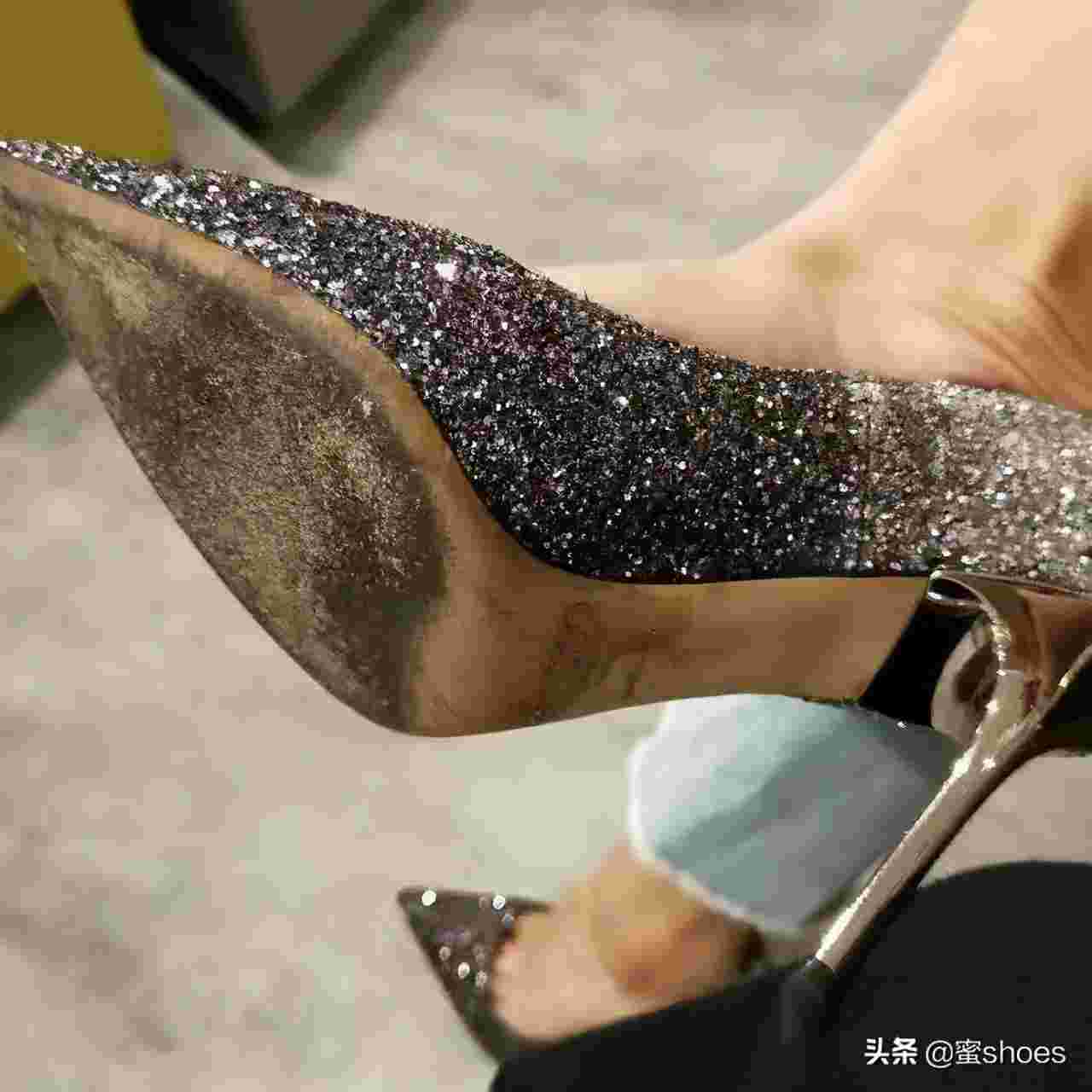 乳环是什么(阴钉走路舒服吗)