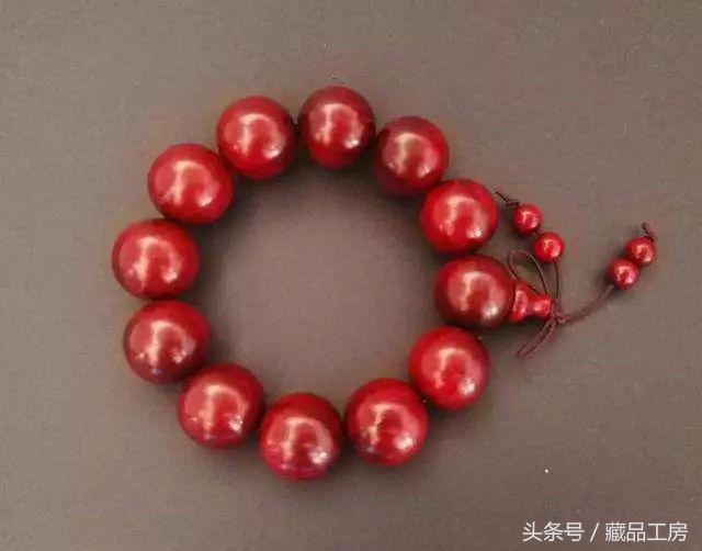 小叶紫檀佛珠怎么保养(檀木佛珠怎么保养)