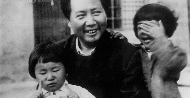 李讷生娃后第一次见爸爸(在毛主席双儿女亲家张文秋家当保姆) 李讷生娃后第一次见爸爸(在毛主席双儿女亲家张文秋家当保姆)