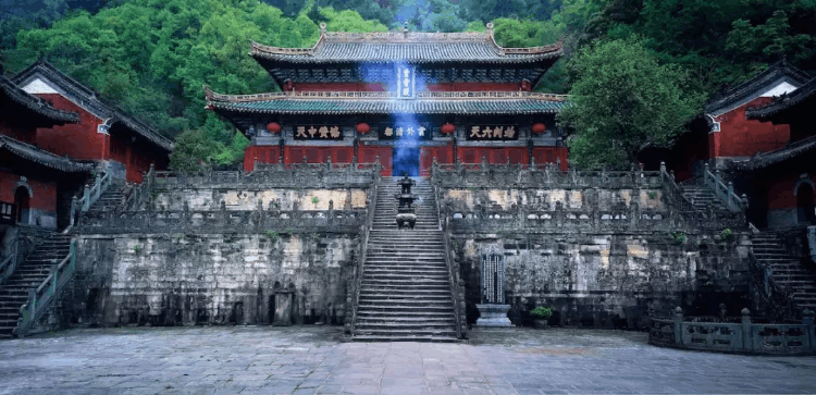 为什么晚上不能念八大神咒（晚上不能念八大神咒）