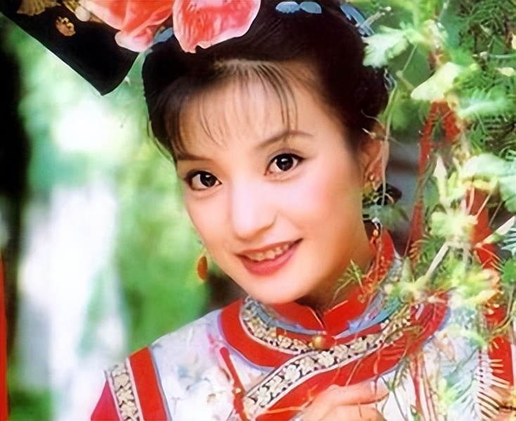 赵薇最新消息被办了(赵薇还能翻身吗人在哪里)