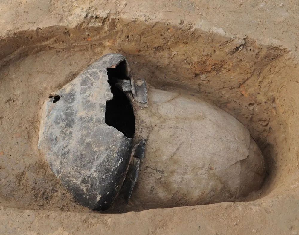 具体的古代纺织工具是什么是古代纺织工具)?