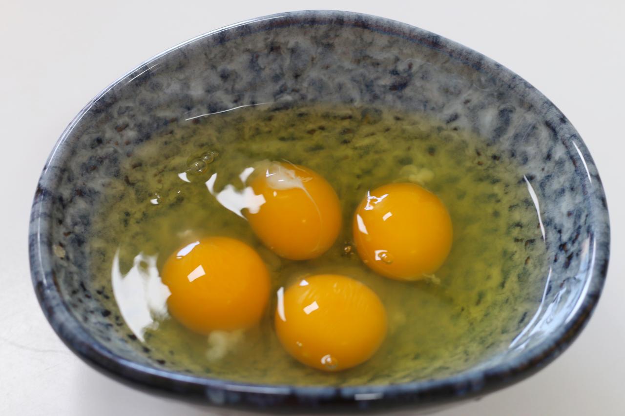 韭菜鸡蛋馅包子需要蒸几分钟(韭菜包子冷水上锅蒸多久)