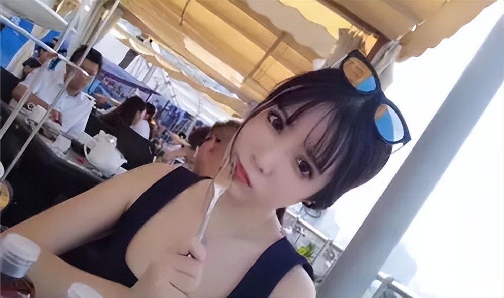 给女生买礼物(给女生买什么礼物好)