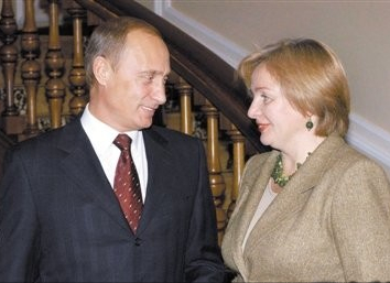 硬汉普京为啥离婚，普京老婆