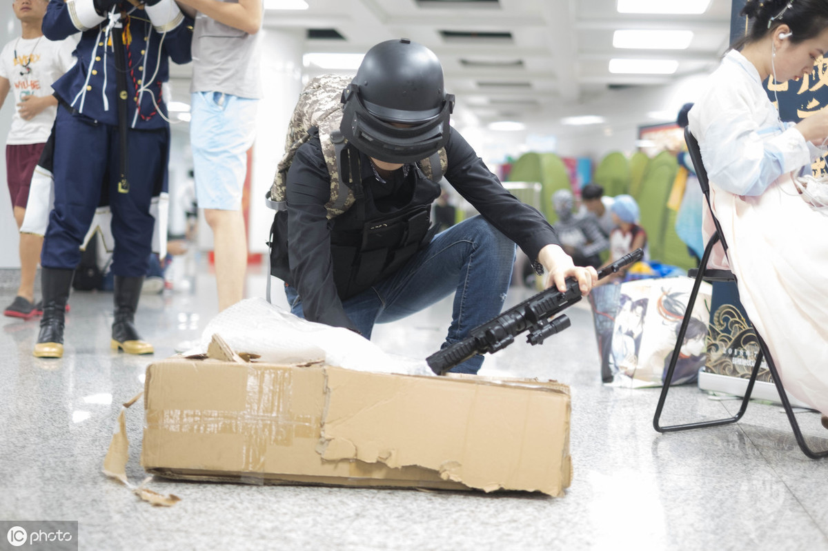 开黑是什么意思(游戏语言是指玩游戏时直接交流)