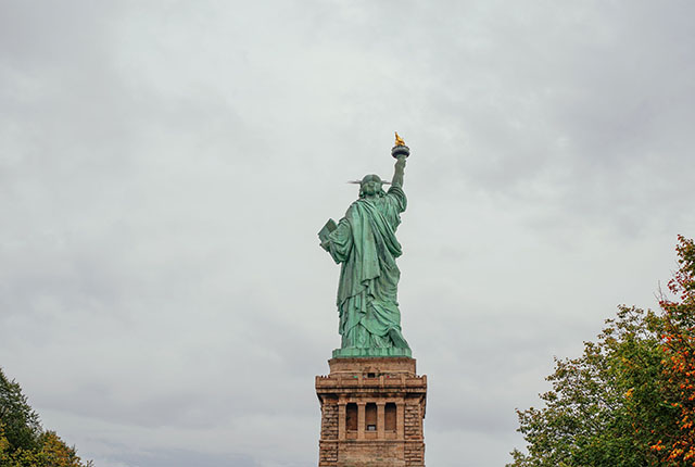 全球最富的10个国家排名(全世界最富裕十大国家)