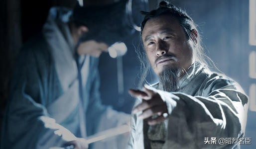 李斯为什么背叛秦始皇(李斯深得秦始皇重用,陈胜受众人推崇,为何两人都没有好下场) 李斯为什么背叛秦始皇(李斯深得秦始皇重用,陈胜受众人推崇,为何两人都没有好下场)