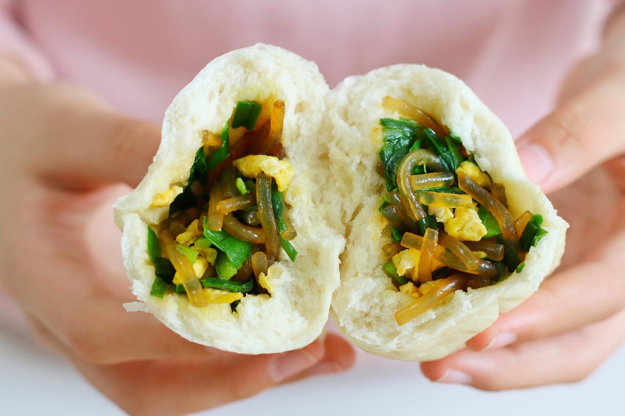 韭菜鸡蛋馅包子需要蒸几分钟(韭菜包子冷水上锅蒸多久)