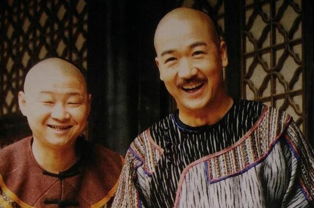 三德子赵亮成养鸡大户带领乡亲致富 张国立为其义气宣传