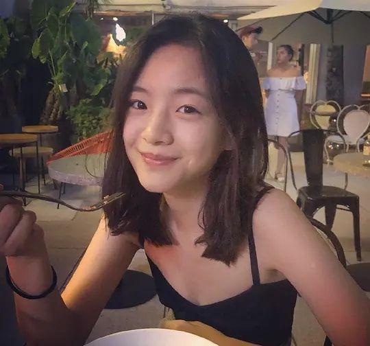 李庚希在哪上大学(李庚希实际年龄身高国籍)