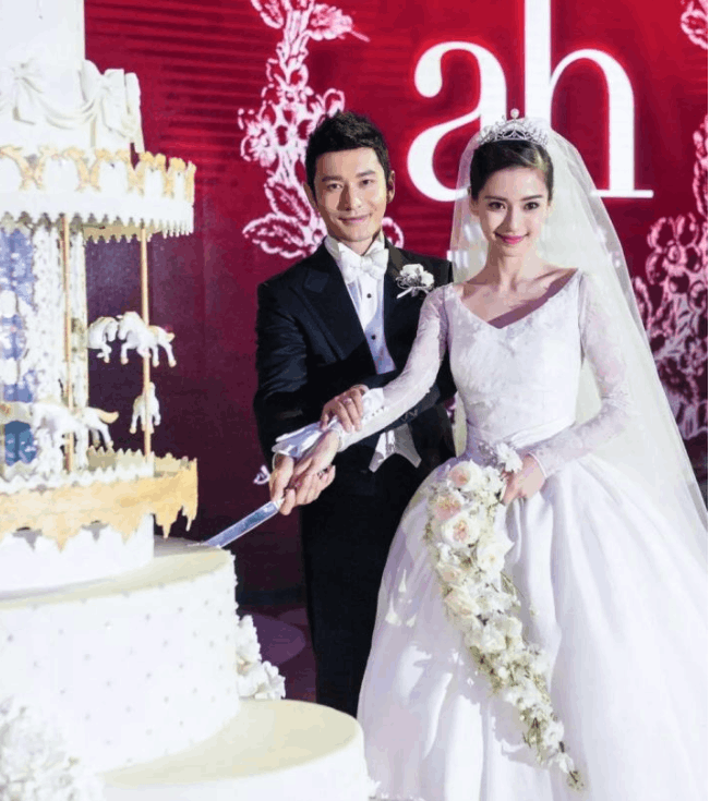 杨颖和黄晓明离婚是真的吗?
