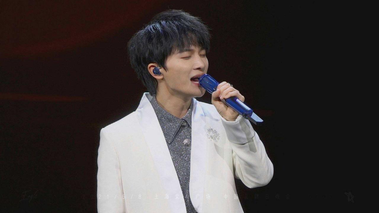 周深多高，周深的妻子