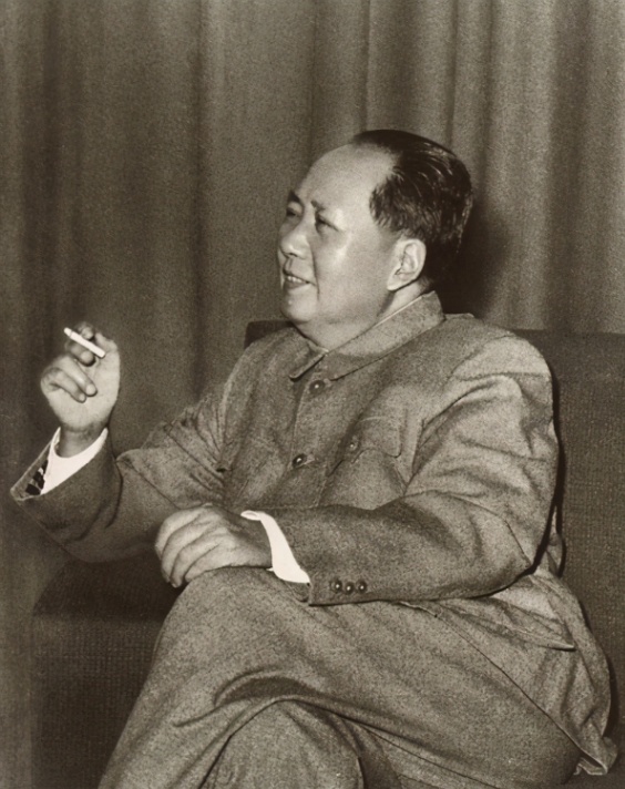 李讷生娃后第一次见爸爸(在毛主席双儿女亲家张文秋家当保姆) 李讷生娃后第一次见爸爸(在毛主席双儿女亲家张文秋家当保姆)