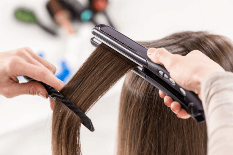 头发软化前后效果图，很自然的垂顺服帖(拉直更伤发质)