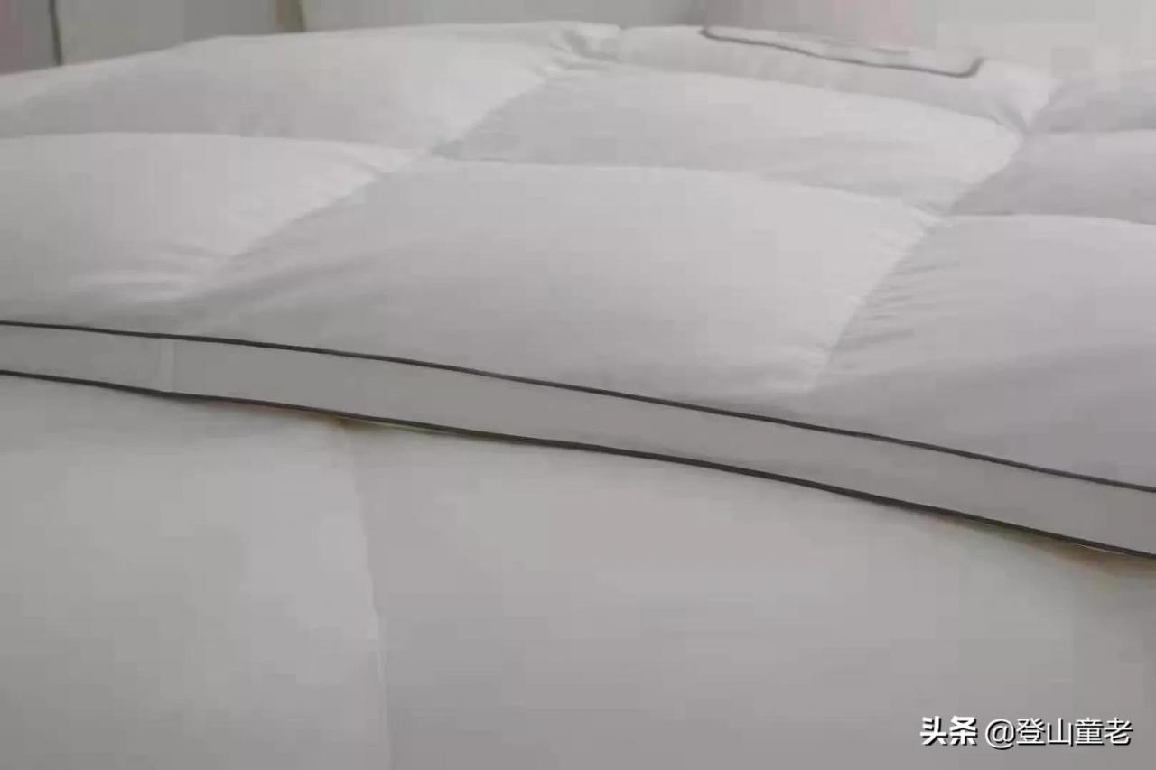 蚕丝被怎么洗涤和保养方法（蚕丝被的缺点是什么？）