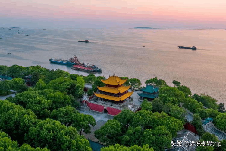 盘点湖南最美的十大景点(湖南景点大全图片)