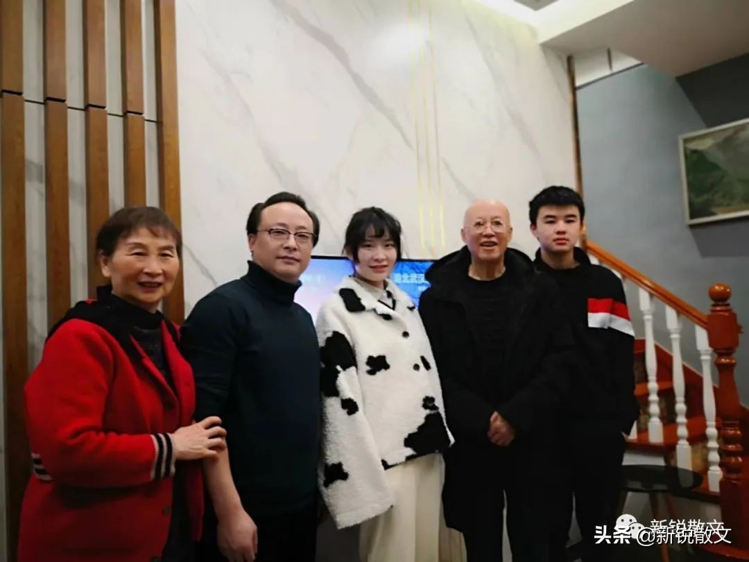 略施小计就能让他变乖(叛逆期孩子的正确沟通方式)