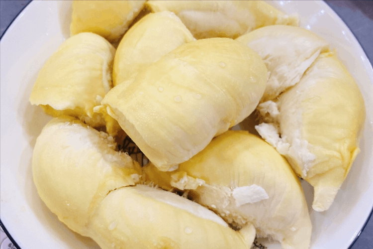 榴莲怎么挑(教你6招，挑出来的榴莲皮又薄又甜)