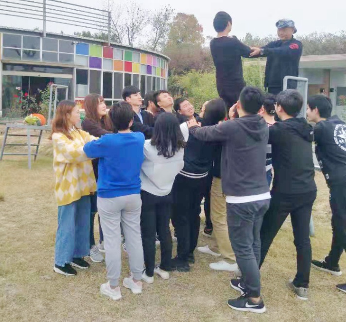 输了让同学玩全部位置的游戏(输了让同学玩全部位置的游戏图片)