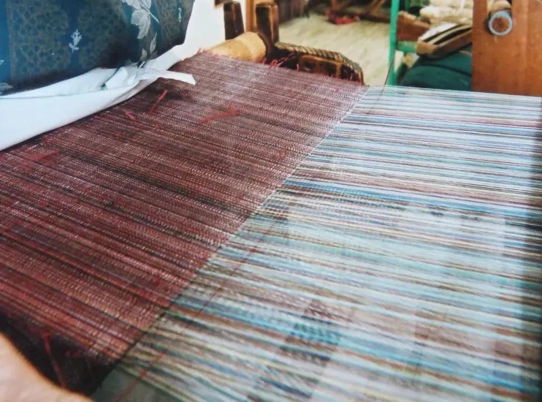 具体的古代纺织工具是什么是古代纺织工具)?