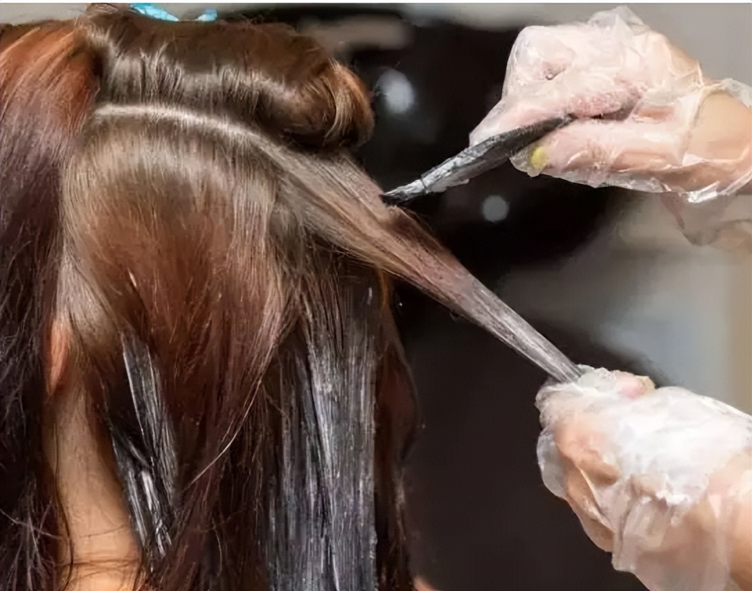 染发有多危险(染发后如何正确清洗)