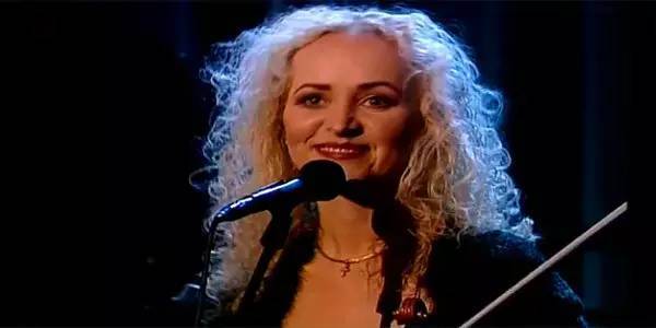 英文歌曲happyxmas中文歌词(happyxmas中文歌词) 英文歌曲happyxmas中文歌词(happyxmas中文歌词)