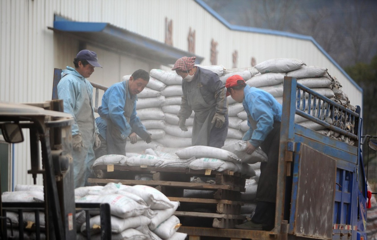 磷肥的作用(种庄稼用磷肥，磷肥有什么作用？不同的磷肥施用时注意什么)