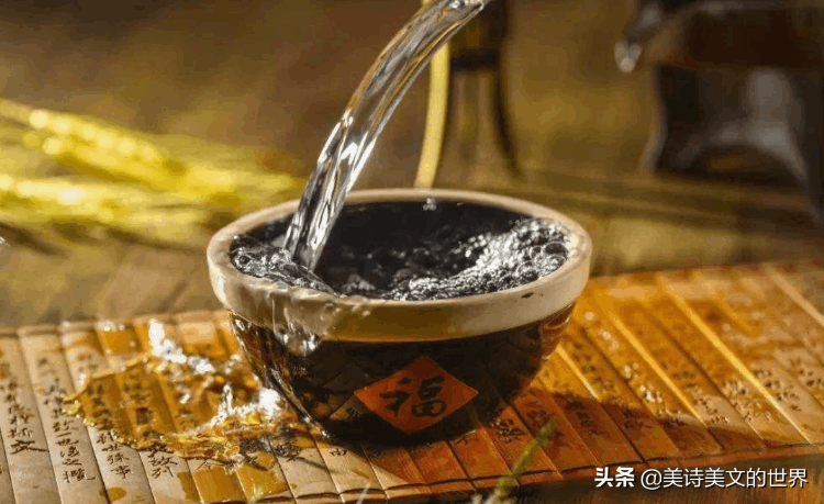 话不投机半句多的下一句是什么(“酒逢知己千杯少,话不投机半句多”下一句是什么)