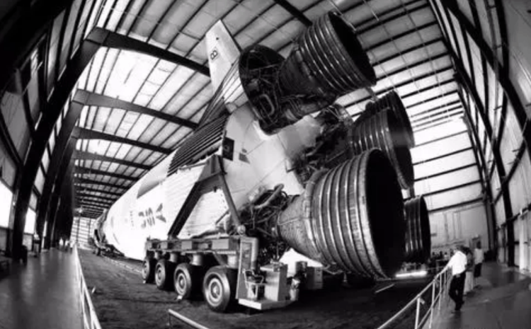 土星五号不能复制，人类历史上最强的火箭，美国怎么能不出来呢?