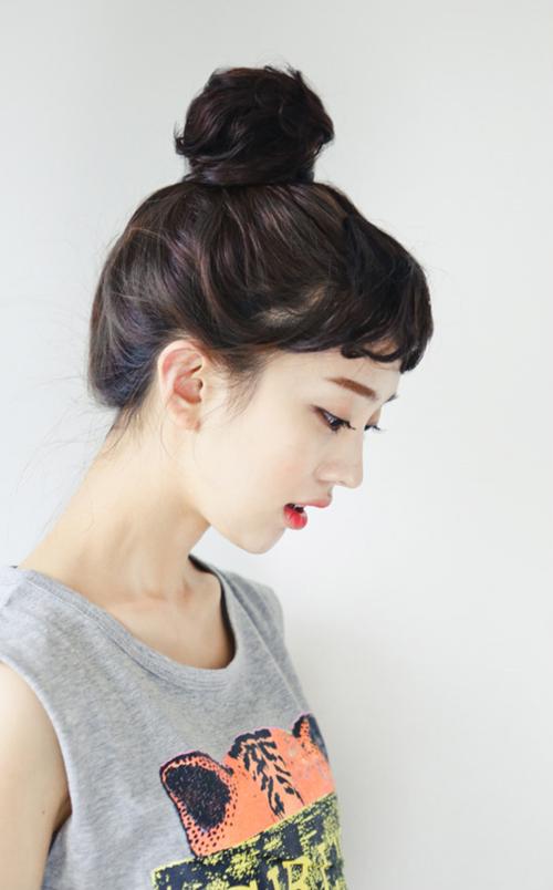 圆脸剪什么发型好看(冬天圆脸适合什么发型)
