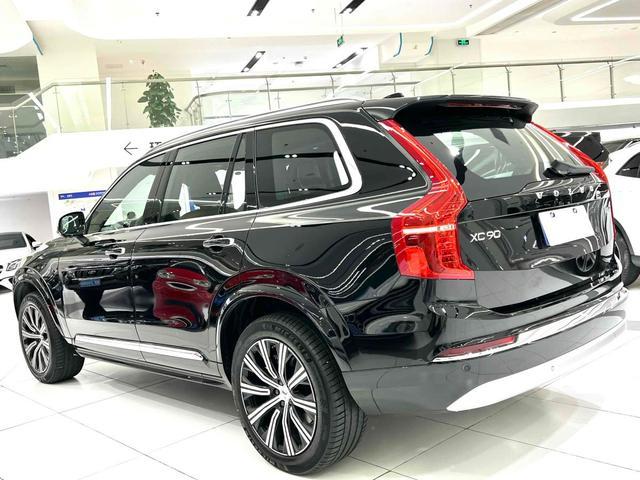 沃尔沃XC90价格2022款（二线豪车无奈：降18万依然被嫌贵）