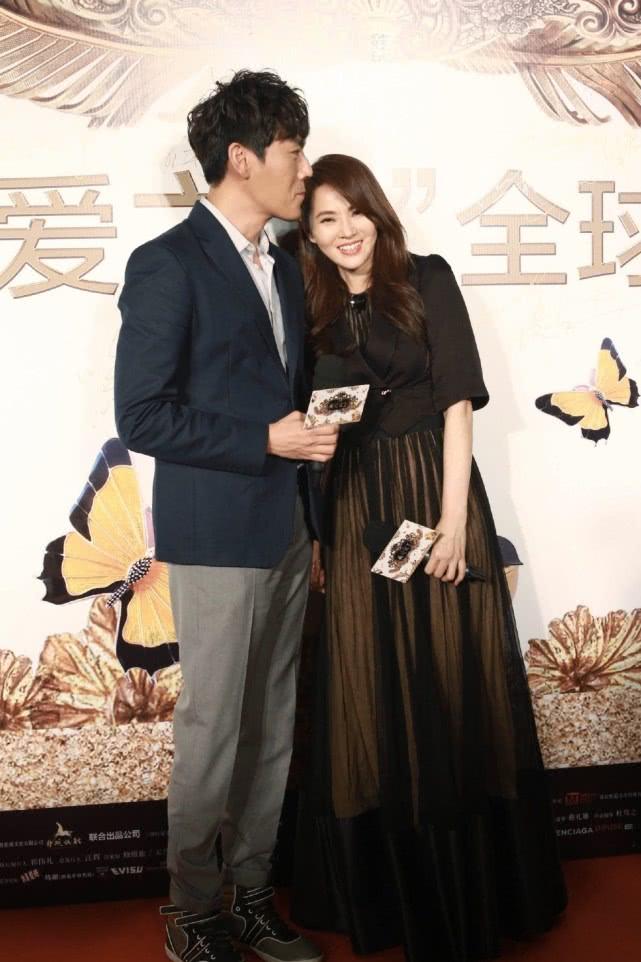 伊能静比秦昊大几岁呢？两人相差10岁看不出