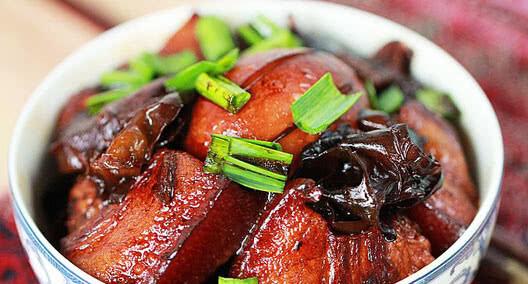 红烧肉不红怎么补救(红烧肉的颜色不红怎么办)