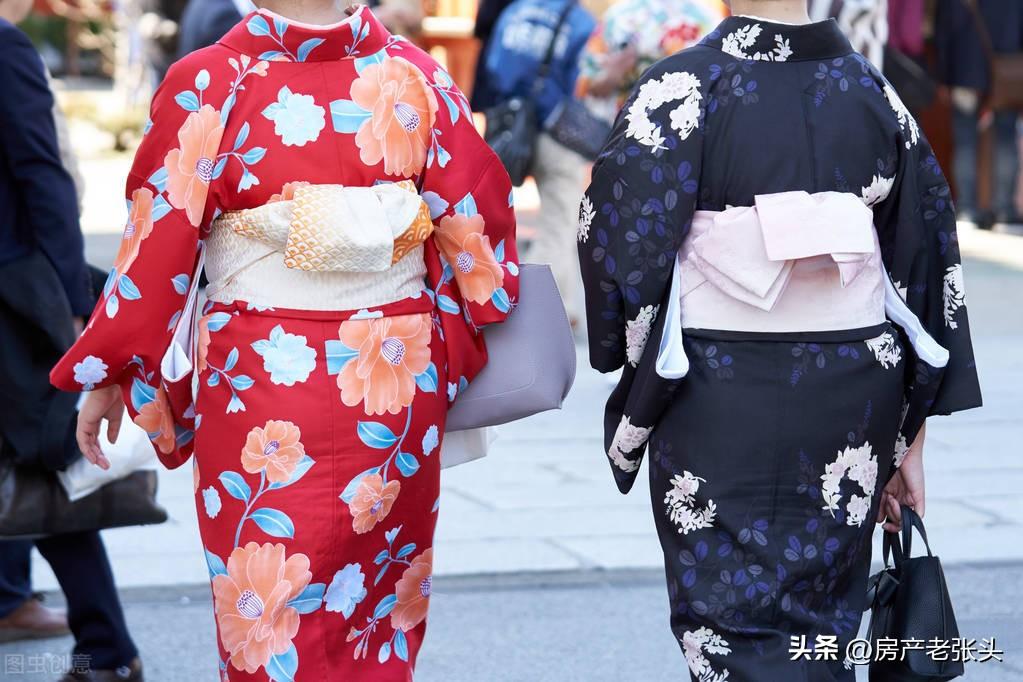 浅谈“夏日祭”映射的二次元蛋糕食戮者们