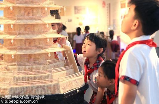 海水珍珠和淡水珍珠哪个好(海水珍珠和淡水珍珠哪个好保存)