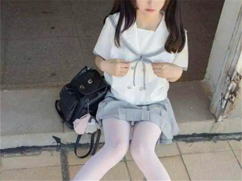 蓝书包什么梗
