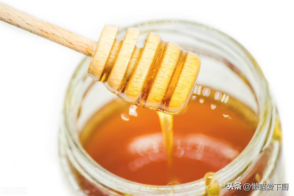 蜂蜜真假鉴定方法 一杯水就能区分真假蜂蜜了