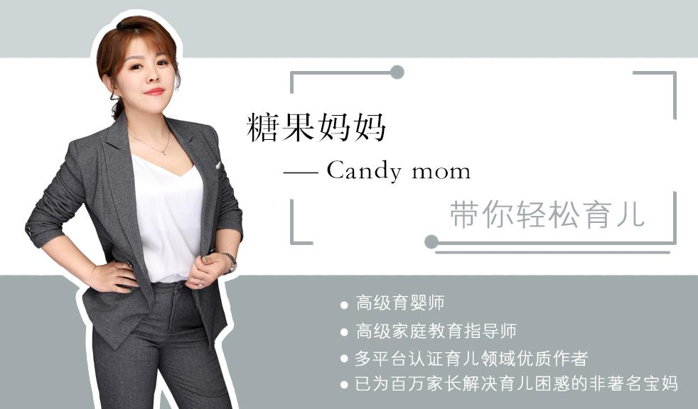 中学生接吻 奶大的都弹出泳衣外了