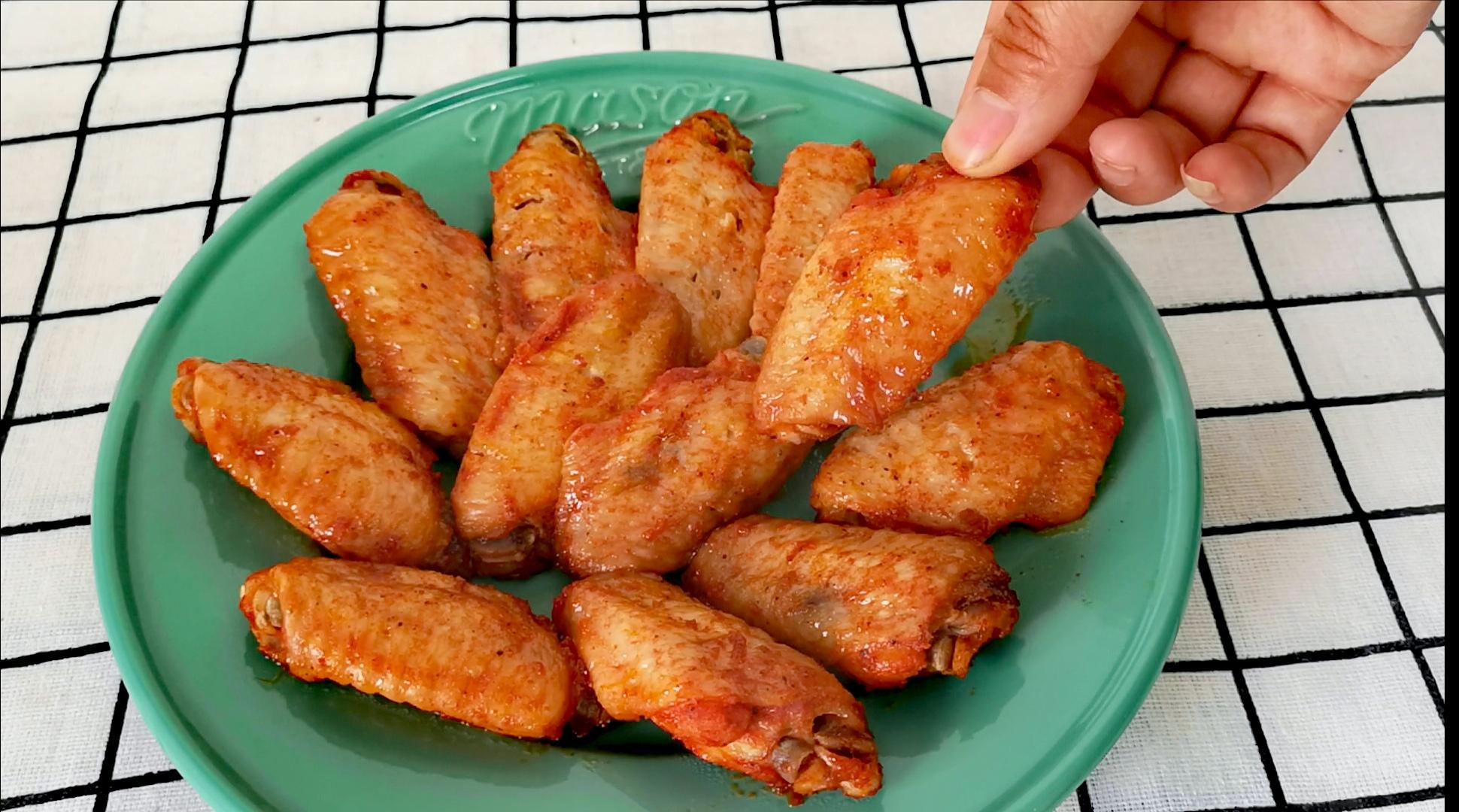 鸡翅怎么烧好吃又简单？学会这个做法，软烂入味