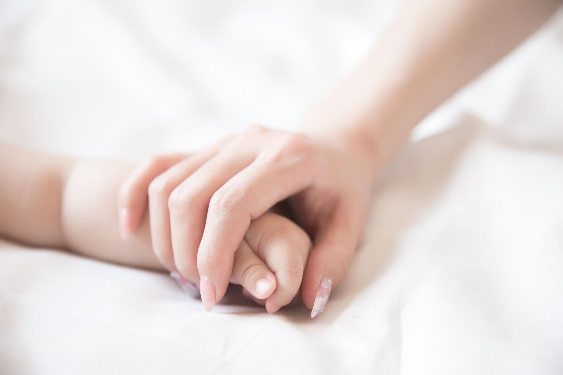 黄疸治疗（新生儿黄疸只靠晒太阳没用）