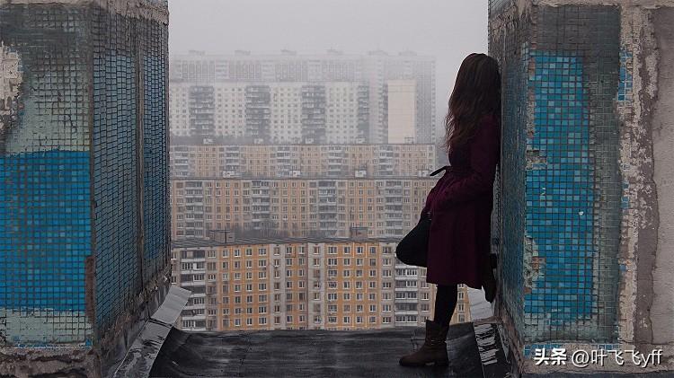 男人克制不住想触碰你（暧昧期身体接触顺序）