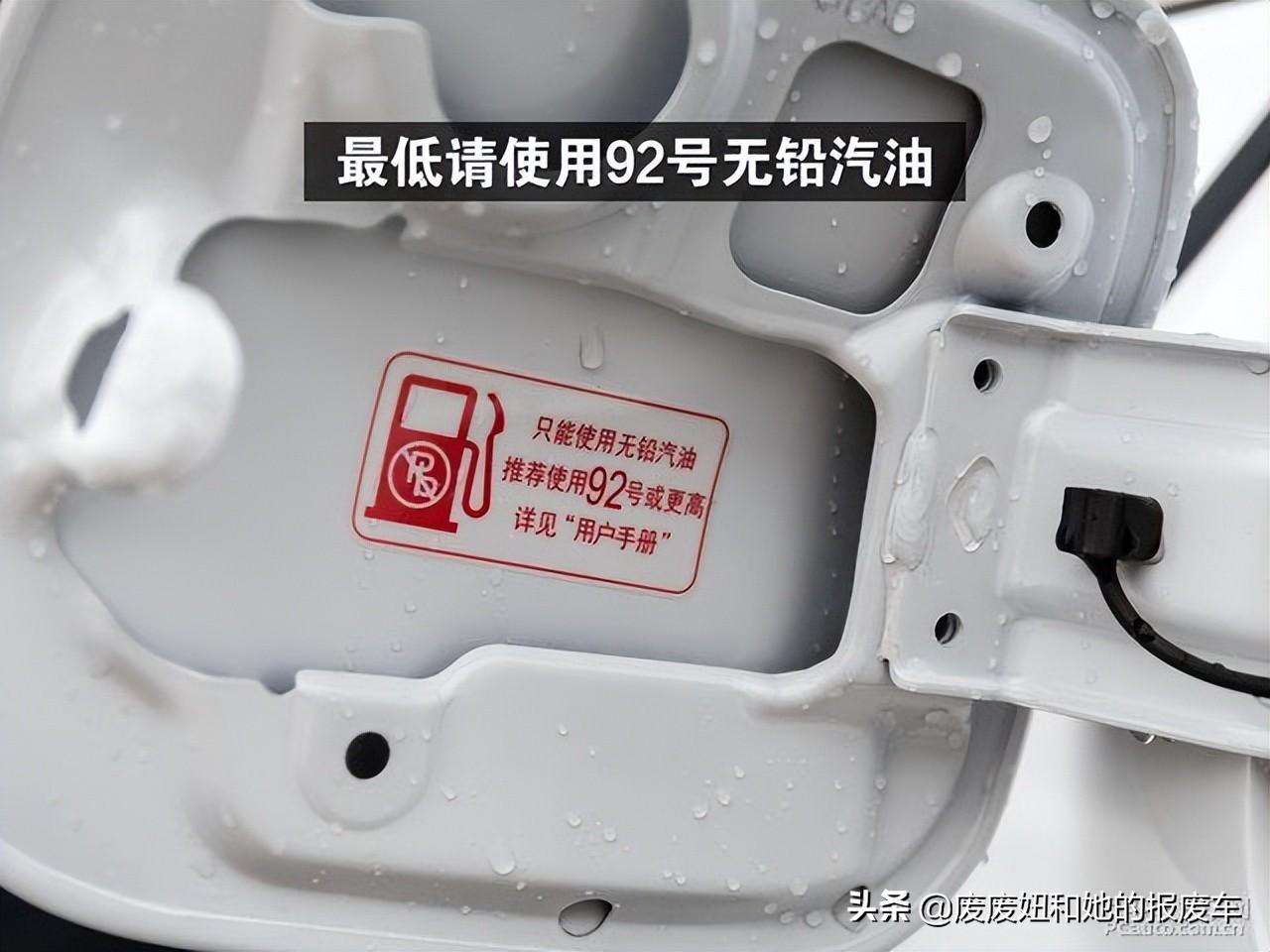三元催化器是什么东西多少钱(三元催化器里面的粉末是什么东西)