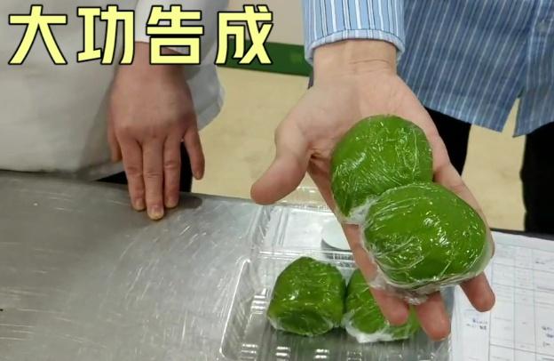 青团用什么草做的(青团用什么草做的鄱阳)
